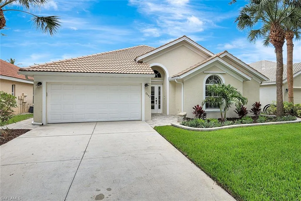 5 bed, 3.0 bath, 2623 sqft, $5,495 — Photo 4