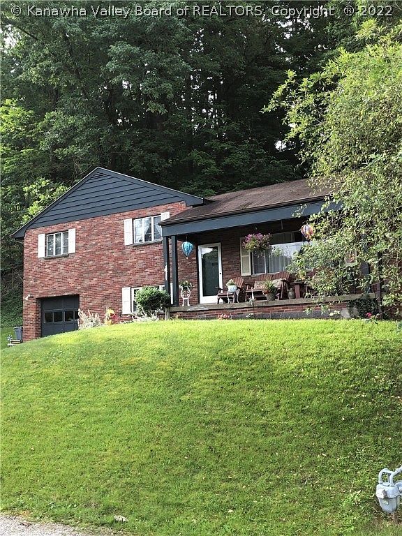 2111 Stratford Rd, South Charleston, WV 25303 Zillow