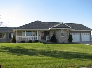 601 16th Ave NE, Independence, IA 50644