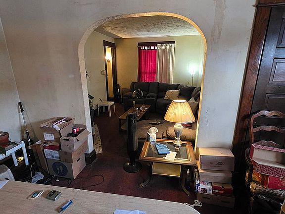 5th image of 1762 Lockwood Ave