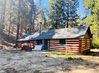 10 S Fork Trl, Angelus Oaks, CA 92305