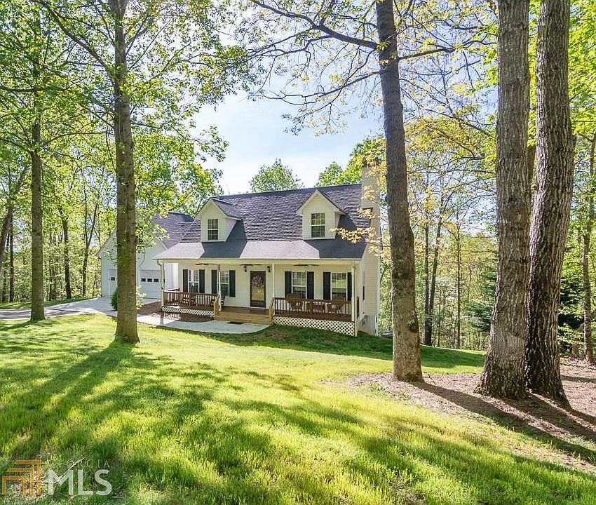 1st image of 136 Tall Oaks Dr