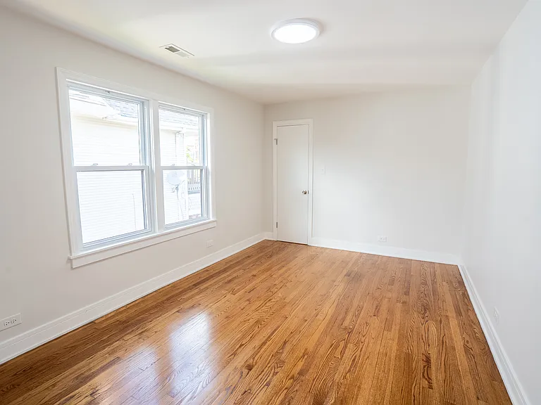 7212 S Euclid Ave #2 — Photo 17