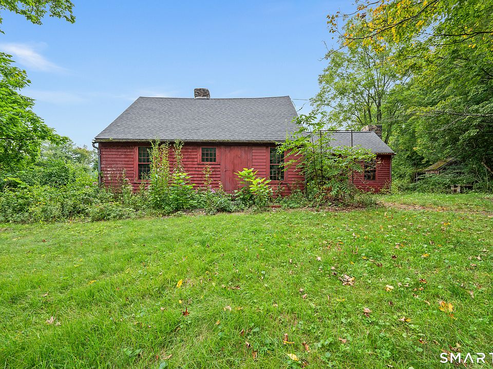 1st image of 7 Bartlett Hollow Road