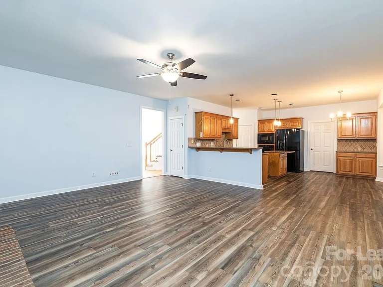 5238 Downing Creek Dr — Photo 12