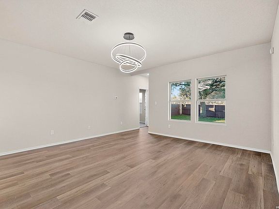 5th image of 13419 Landon Way