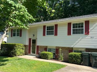 9812 Oleander Ave, Vienna, VA 22181