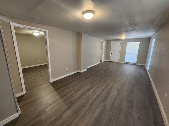 3rd image of 4511 Atkins St