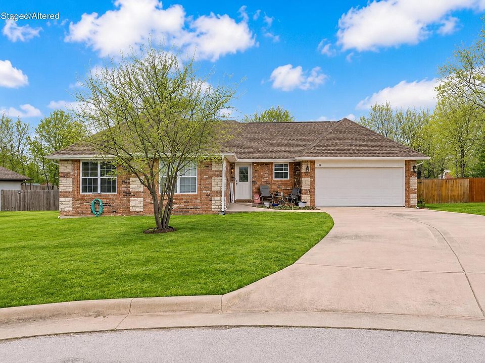 1st image of 411 W Westgate Drive
