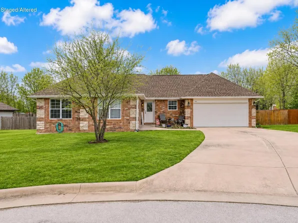 411 W Westgate Drive, Clever, MO 65631