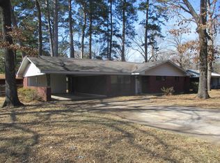 1110 Hickory St, Crossett, AR 71635