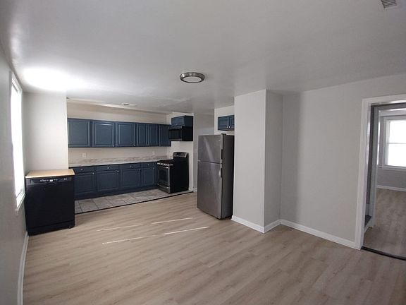 5th image of 116 Waterman Ave #1L