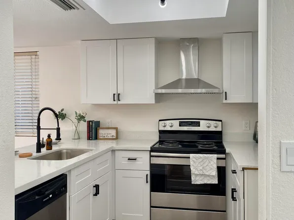 122 S HARDY Drive #60, Tempe, AZ 85281