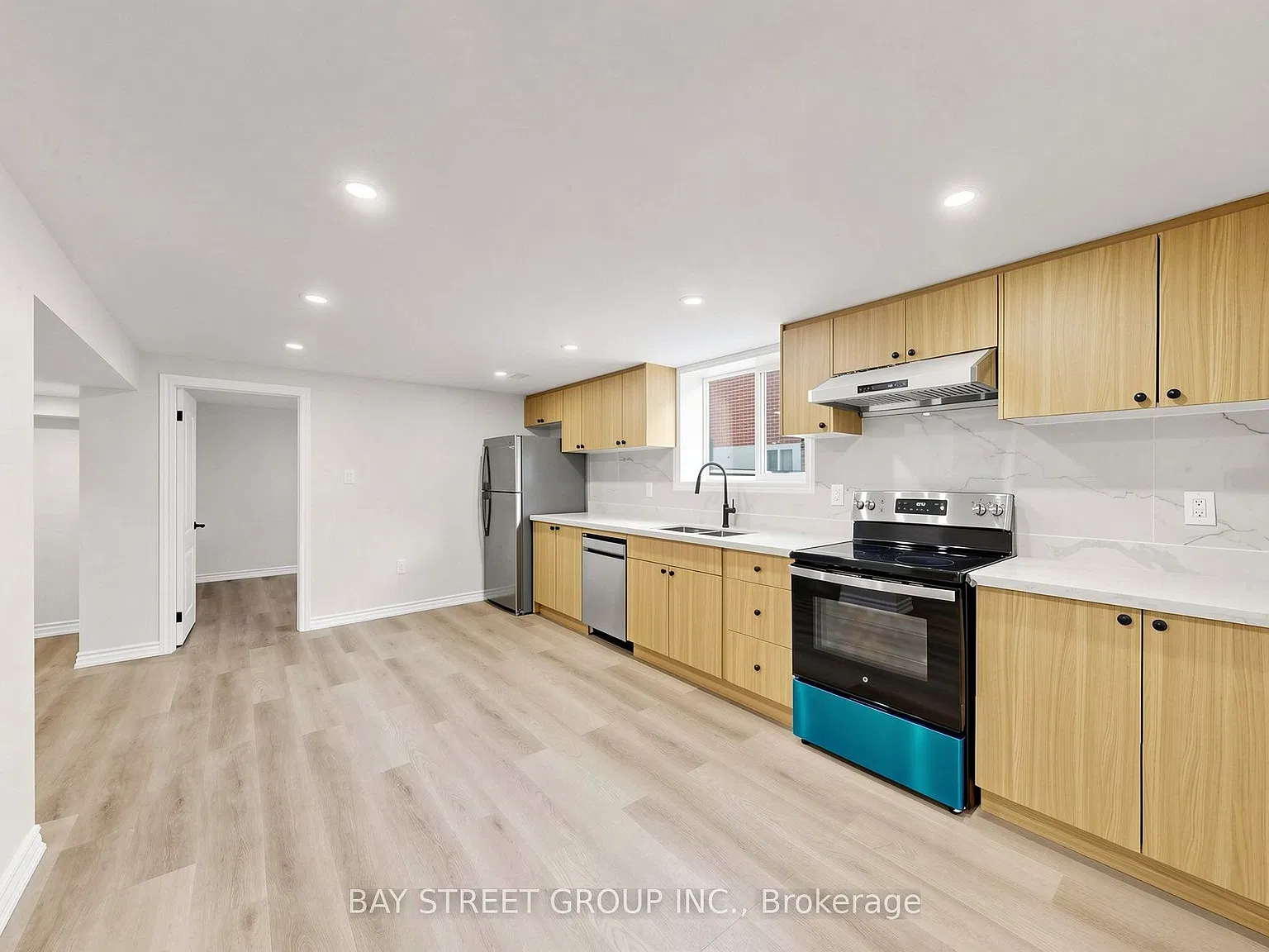 2 bed, $1,950 — Photo 3