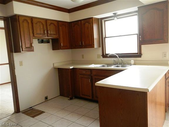 4th image of 234 Fonderlac St SE