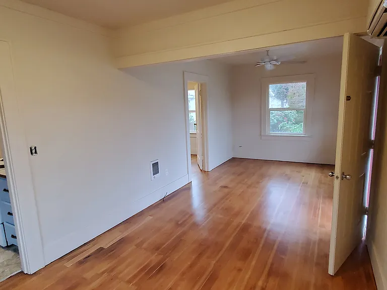 106 Knapp Ln — Photo 8