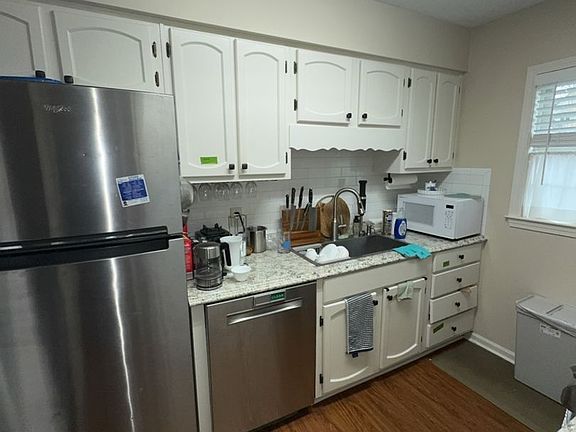 5th image of 1423 17th Ave APT C