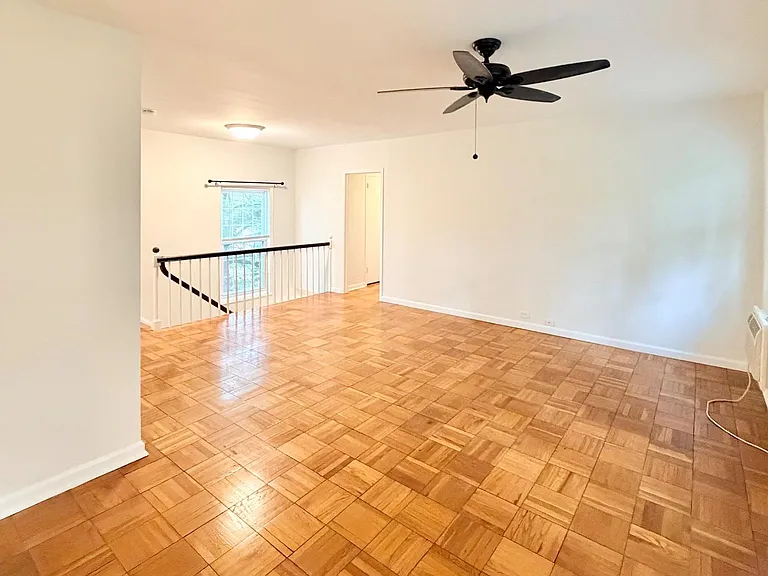 3540 Martha Custis Dr — Photo 3
