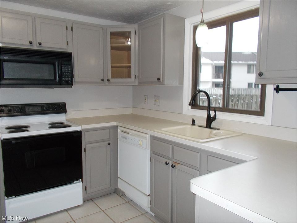 10125 Driftwood Cv APT A, Reminderville, OH 44202 Zillow