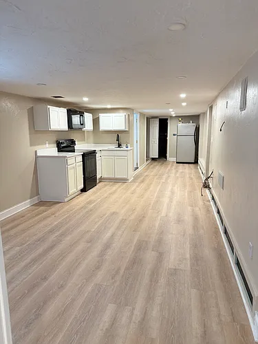 32 Judge Rd #BASEMENT Photo 1 32 Judge Rd #BASEMENT Photo 1