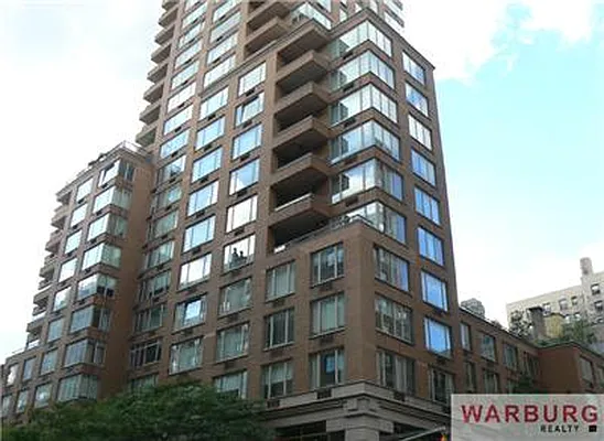 Rented by Warburg | media 10