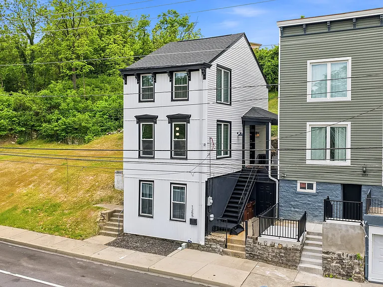 1255 W Pike St — Photo 36