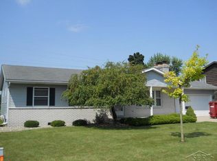 3399 Wintergreen Dr W, Saginaw, MI 48603