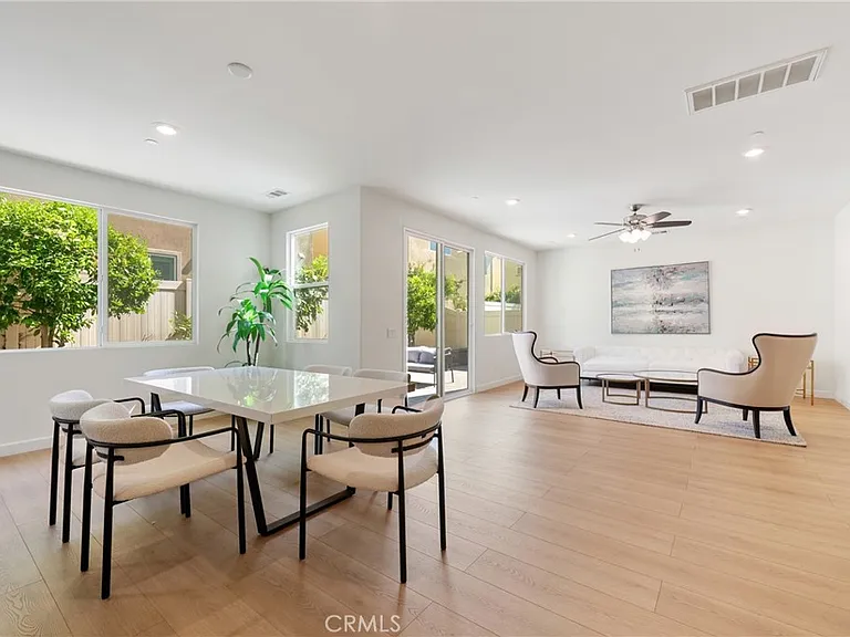 6956 La Rochelle Way — Photo 12