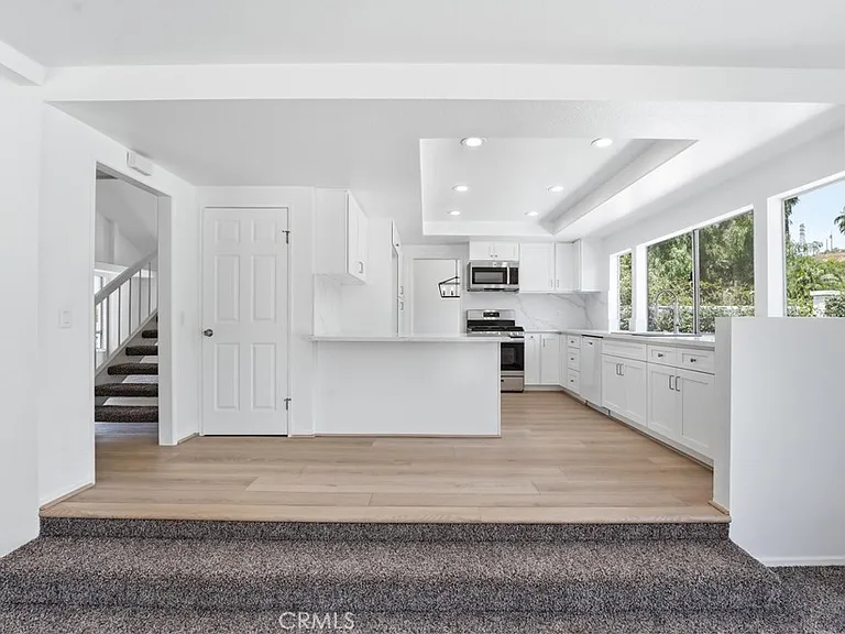 845 Woodcrest Ave — Photo 6