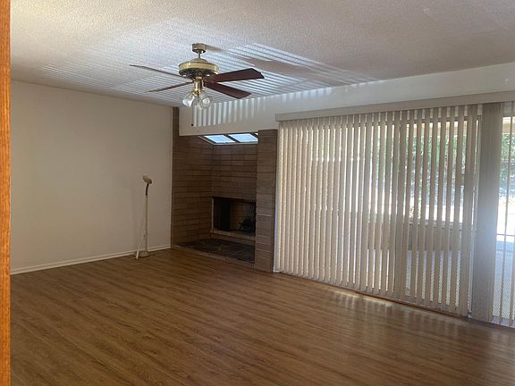 5th image of 1221 W Grand Vista Way