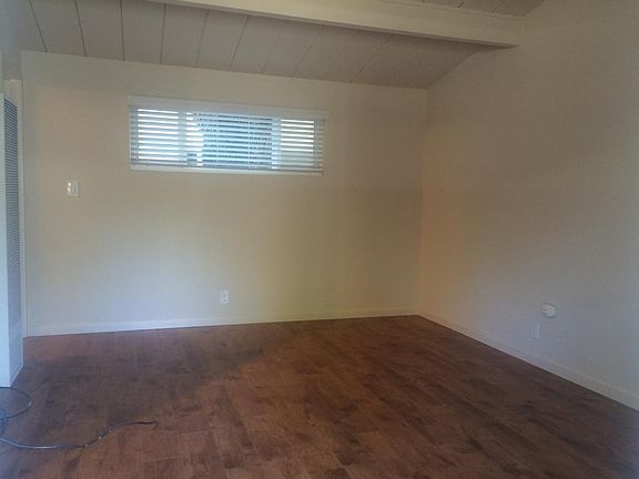 3rd image of 537 Mariposa Ave APT 10
