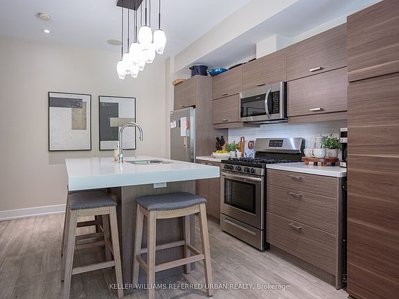 5th image of 46 Curzon St #312