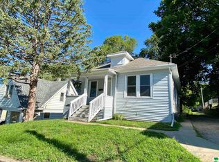 1011 18th St, Sioux City, IA 51104
