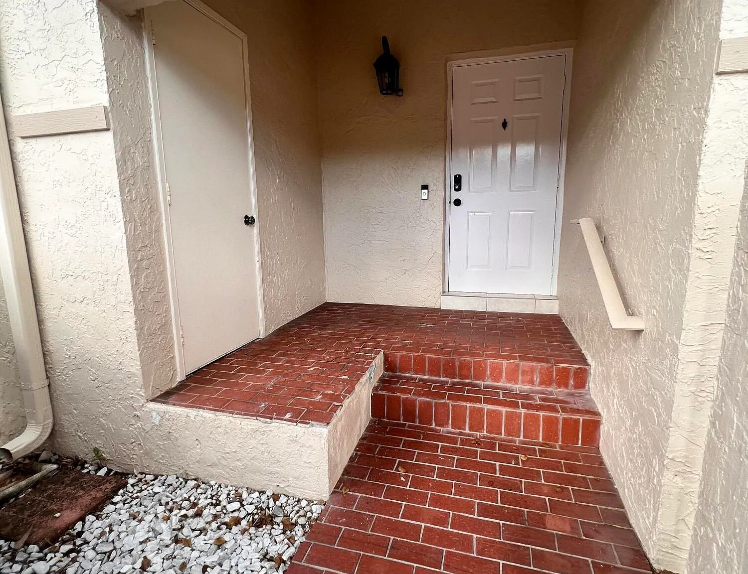 2 bed, 2.0 bath, 1126 sqft, $2,750 — Photo 3