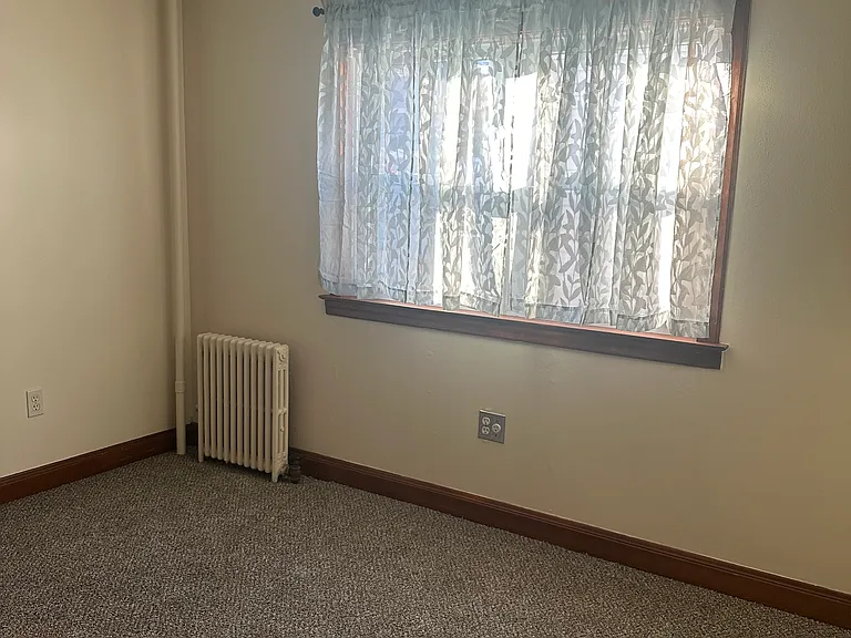 79 Center St — Photo 10