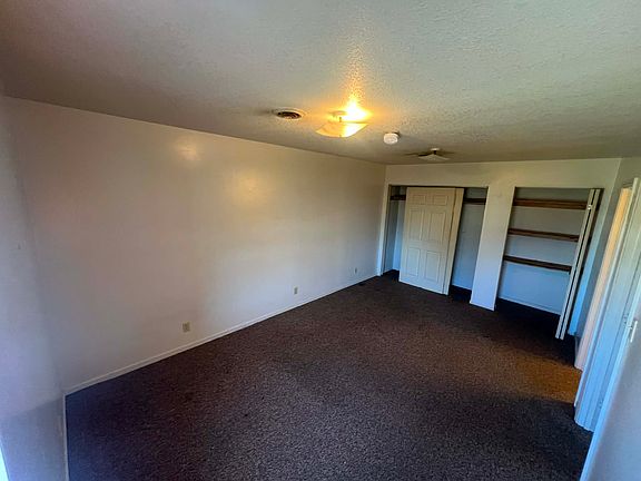 5th image of 425 N Church St #204