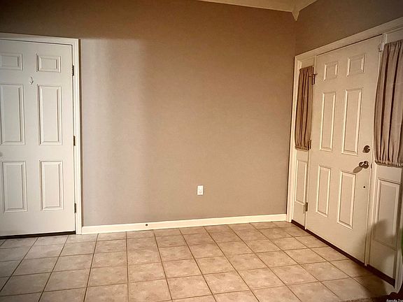 2nd image of 422 Craig Dr