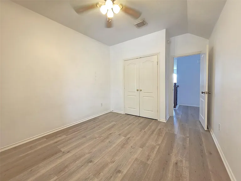 10038 Barr Lake Dr — Photo 30