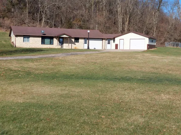 37172 Mill Creek Rd, Bellevue, IA 52031