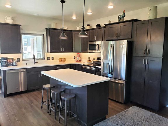 5th image of 2751 Emery Pl