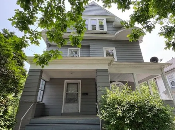 203 Bridge St #3, Northampton, MA 01060