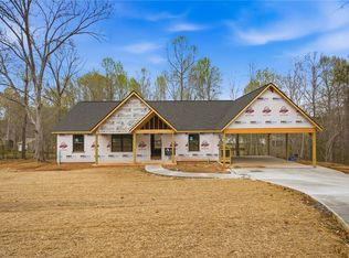 209 Castlebrook Dr, Walhalla, SC 29691