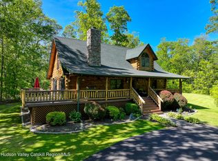 10 Rosemary Ct, New Paltz, NY 12561