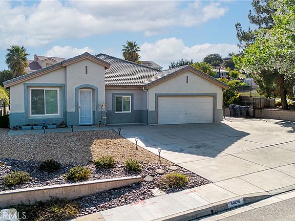 2nd image of 40256 Jacinto Way