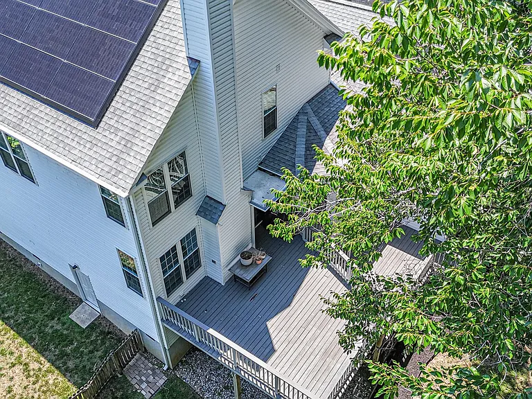 717 Lantern Pl — Photo 44