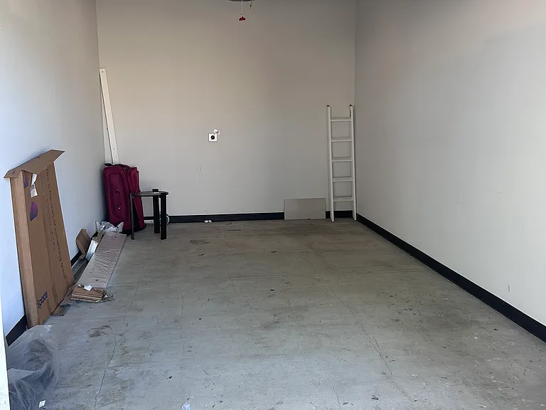 17194 Los Alimos St — Photo 14