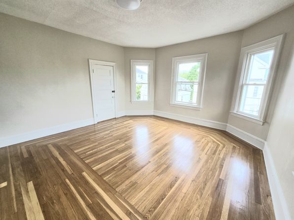 24 Ash St #1-2-3