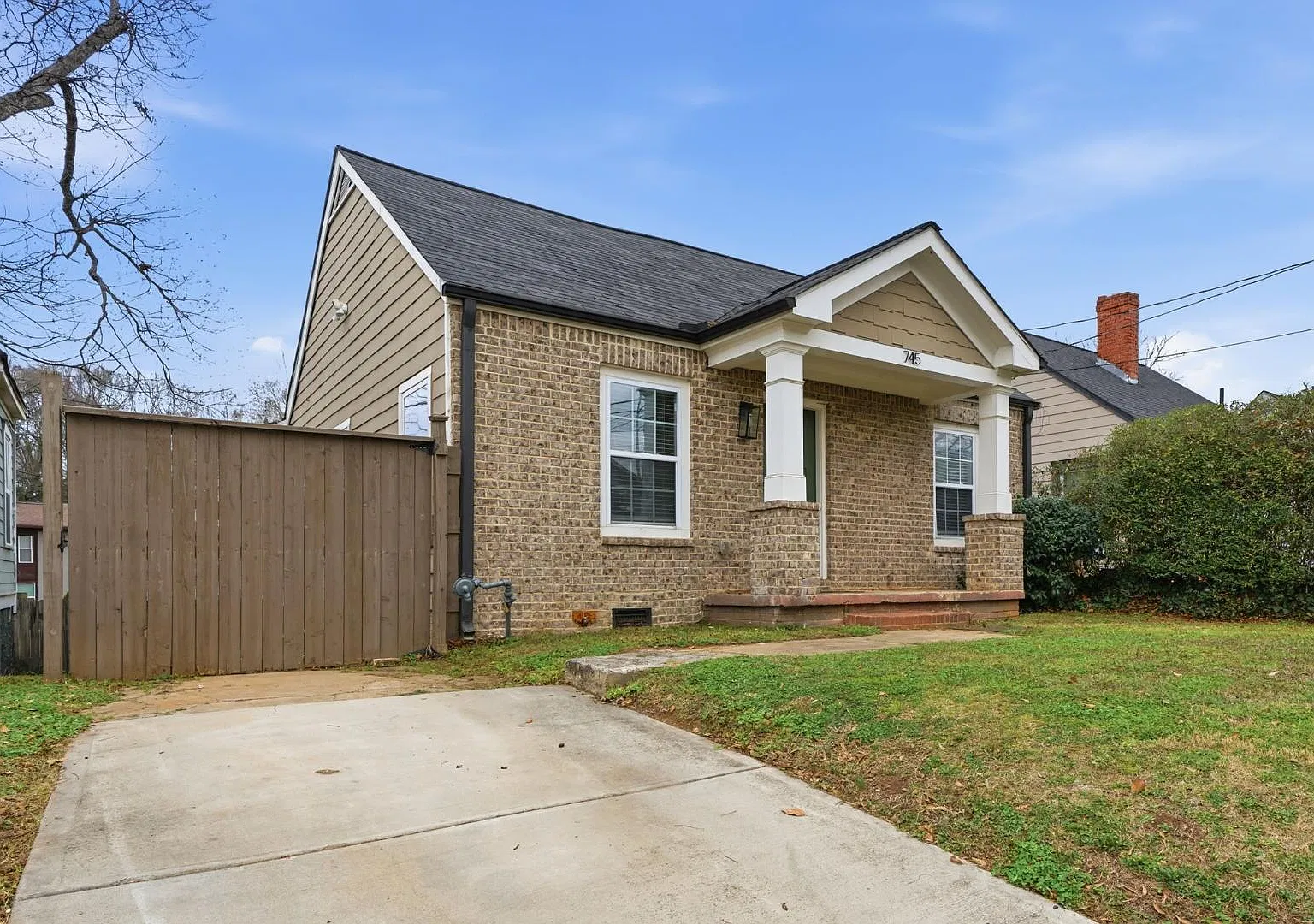 745 Jones Ave NW — Photo 4