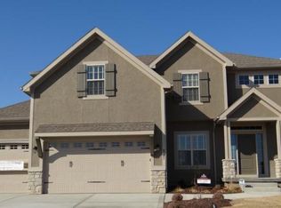 8721 SW 6th St, Blue Springs, MO 64064