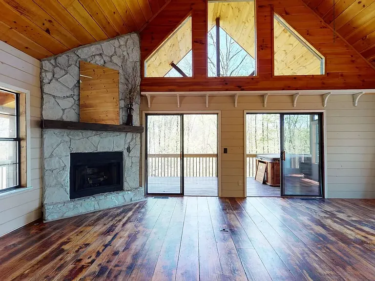 184 Mountain Creek Way — Photo 3